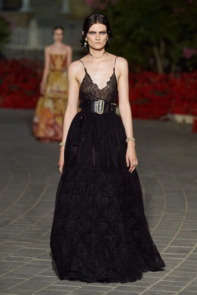 Look 106